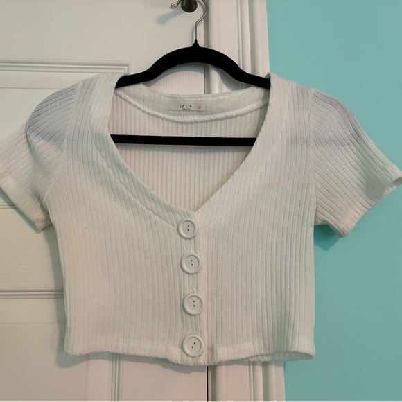 White Ribbed Button-Up Crop Top! - Picture 1 of 4